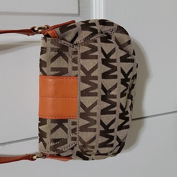 Michael Kors cross-body purse - Picture 2 of 5